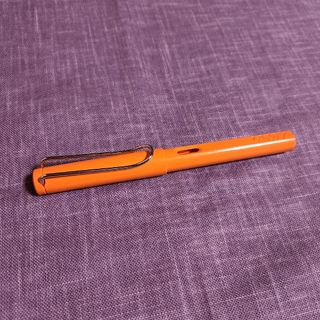 ラミー(LAMY)のLAMY safari  サファリ 万年筆 2009年限定 オレンジ M(ペン/マーカー)