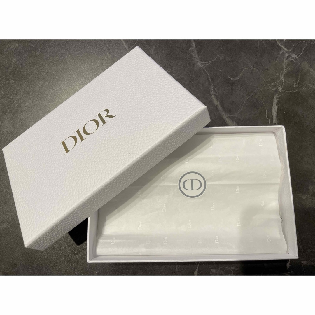 Dior(ディオール)のDior ディオール　空箱 レディースのバッグ(ショップ袋)の商品写真