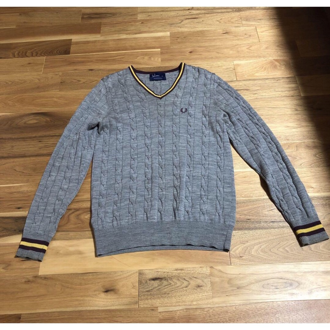 FRED PERRY(フレッドペリー)のフレッドペリー　ニット　ケーブル　グレー メンズのトップス(ニット/セーター)の商品写真