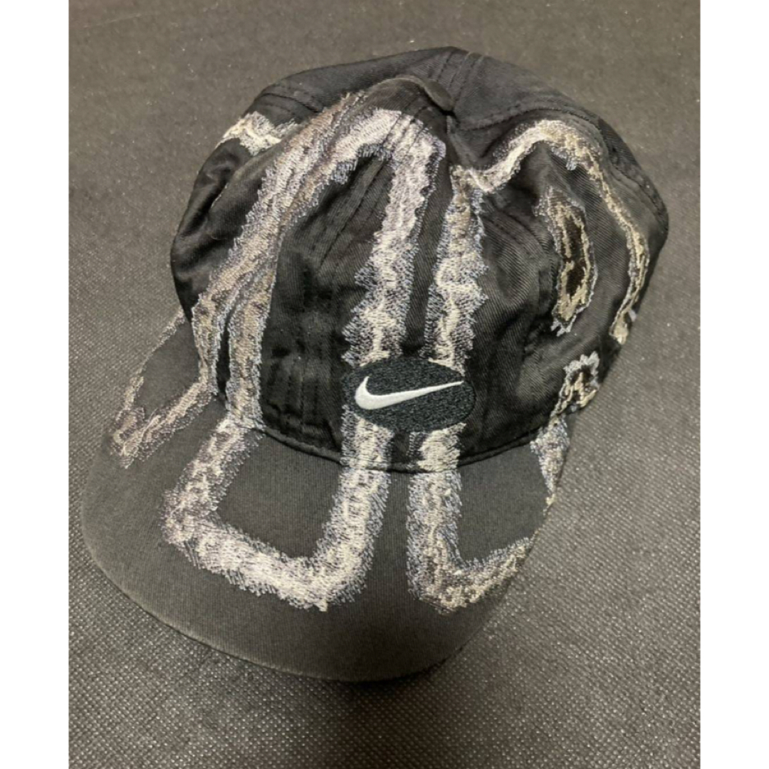 NIKE(ナイキ)の刺繍 NIKE ビンテージ ナイキ 帽子 90S crazy stitch レディースの帽子(キャップ)の商品写真