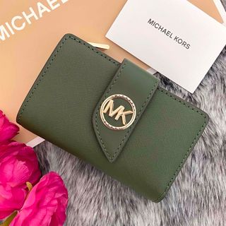 マイケルコース(Michael Kors) グリーン 財布(レディース)の通販 92点