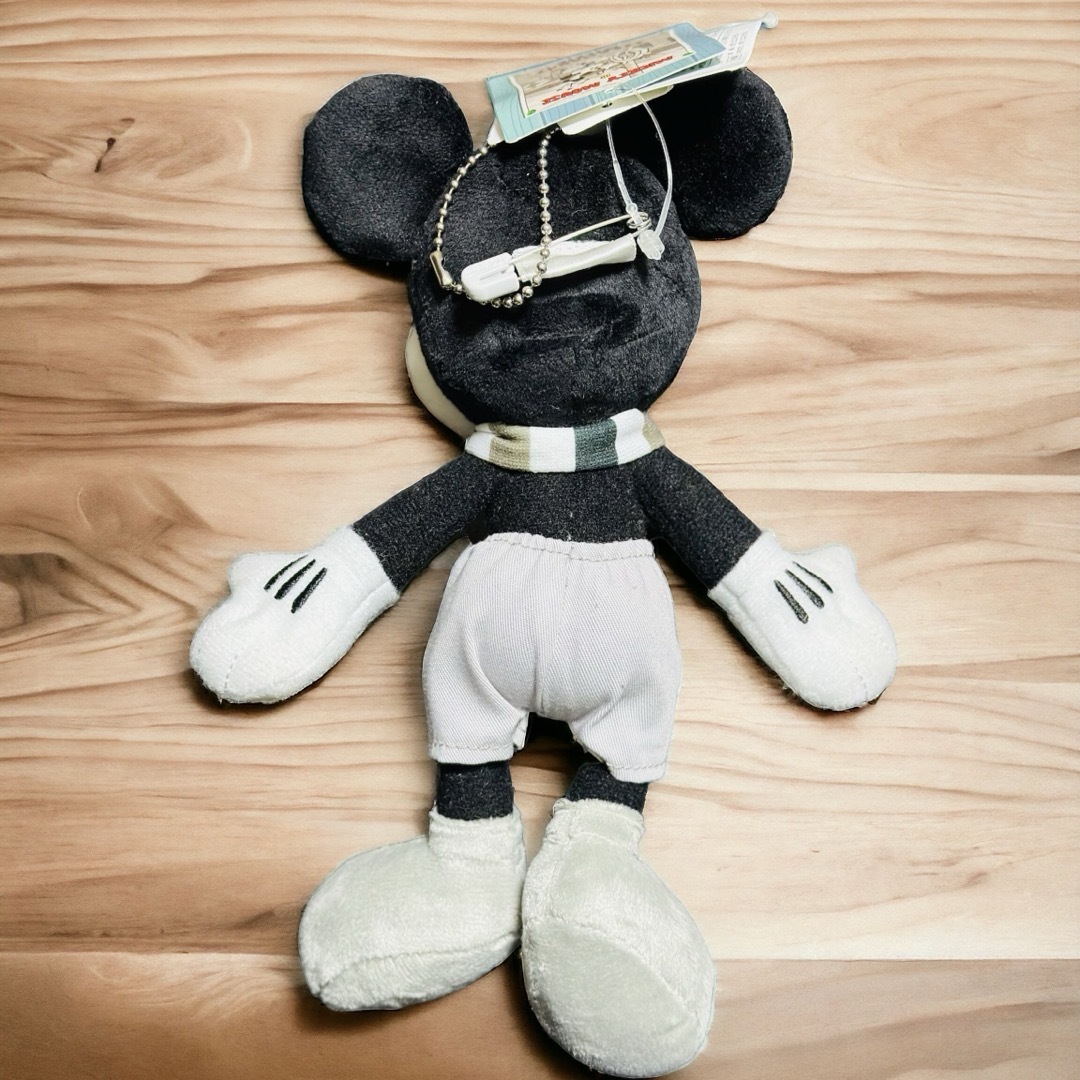 ミッキーマウス(ミッキーマウス)の新品タグ付き　東京ディズニーランド　蒸気船ウィリー　ぬいぐるみバッジ エンタメ/ホビーのおもちゃ/ぬいぐるみ(キャラクターグッズ)の商品写真