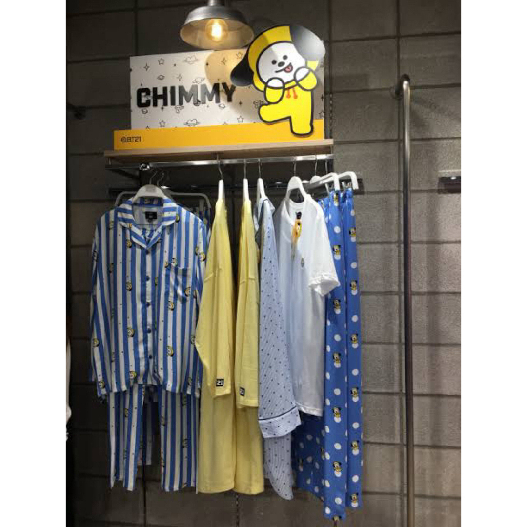 BT21(ビーティーイシビル)の公式 BT21 CHIMMY 半袖 長袖 パジャマ セット おまけ付き レディースのルームウェア/パジャマ(パジャマ)の商品写真