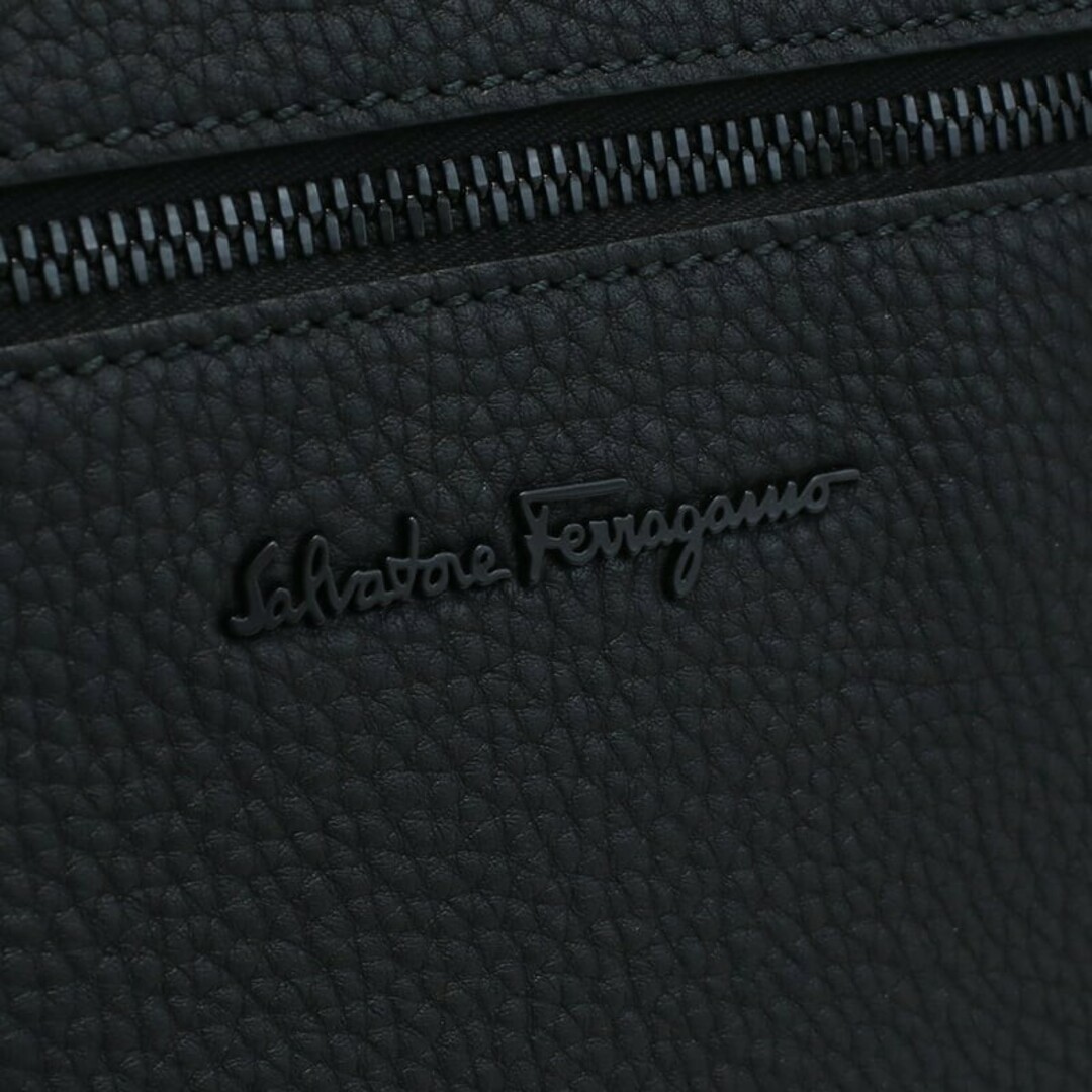 Ferragamo(フェラガモ)のフェラガモ ショルダーバッグ 24-0131 0740805　NERO メンズのバッグ(ショルダーバッグ)の商品写真