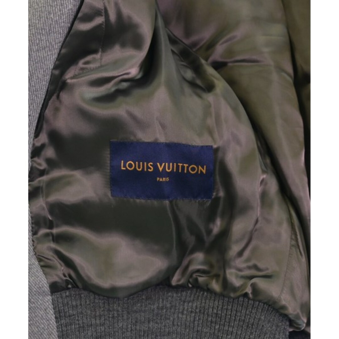 LOUIS VUITTON(ルイヴィトン)のLOUIS VUITTON ルイヴィトン スタジャン 48(L位) グレー 【古着】【中古】 メンズのジャケット/アウター(スタジャン)の商品写真