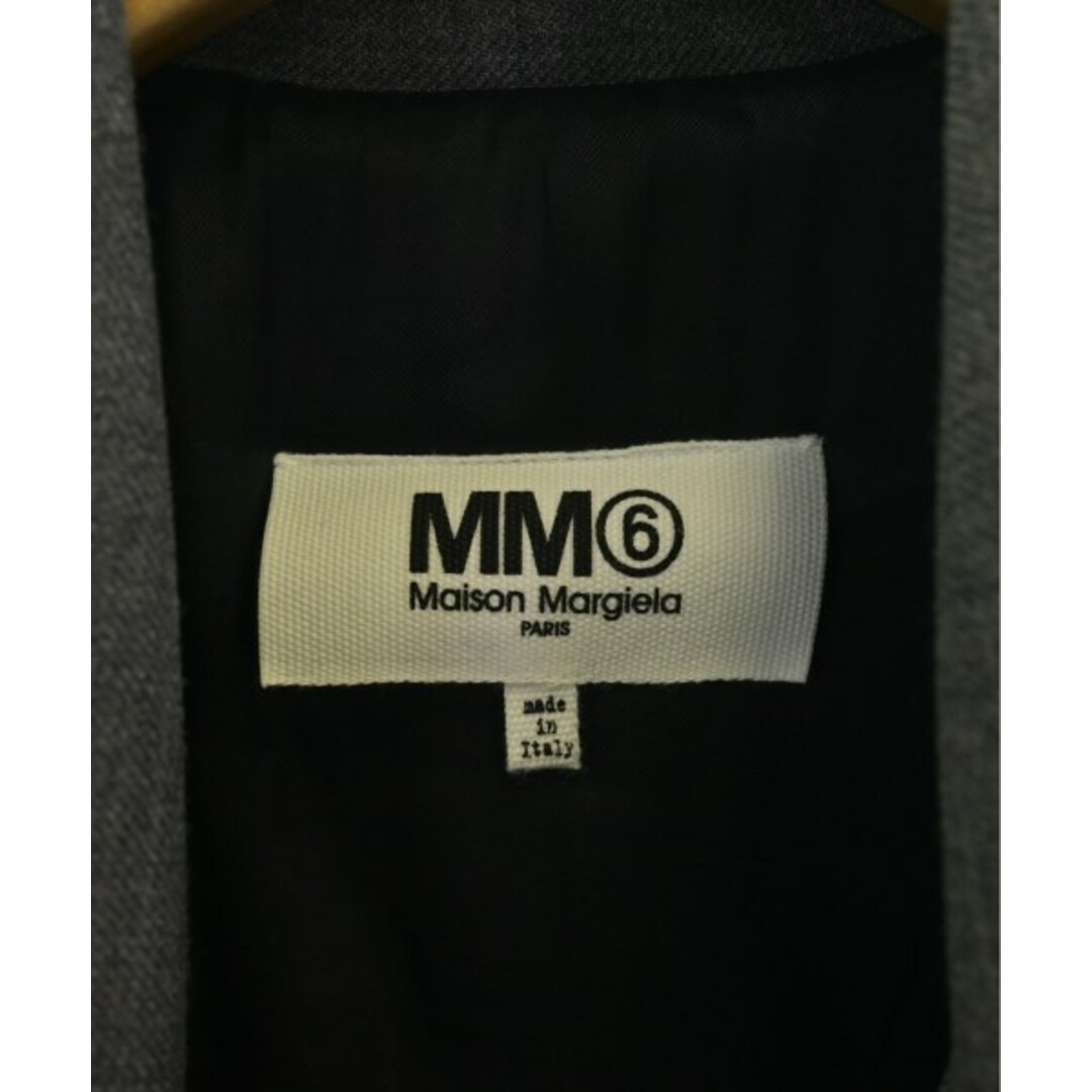 MM6(エムエムシックス)のMM6 エムエムシックス ピーコート 40(M位) グレー 【古着】【中古】 レディースのジャケット/アウター(ピーコート)の商品写真