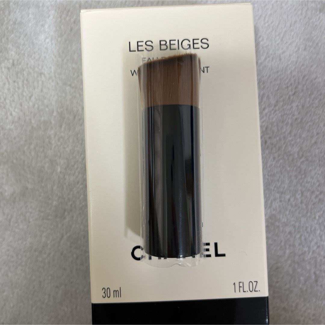 CHANEL(シャネル)のシャネル　レベージュオードゥタン　ブラシのみ コスメ/美容のベースメイク/化粧品(ファンデーション)の商品写真