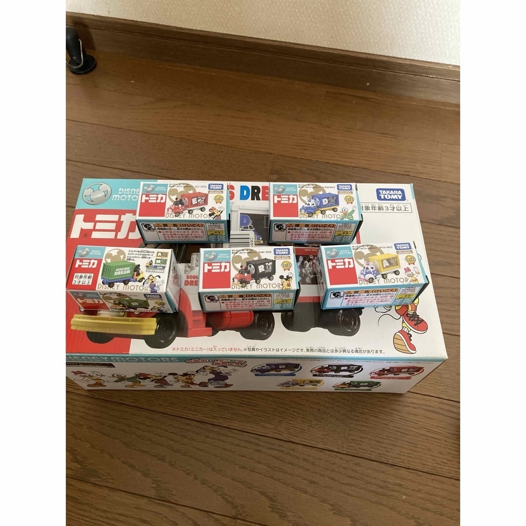 トミカ ディズニーモータース(トミカディズニーモータース)のトミカ☆DISNEY MOTORS 5COLORS DREAM CARRY エンタメ/ホビーのおもちゃ/ぬいぐるみ(ミニカー)の商品写真