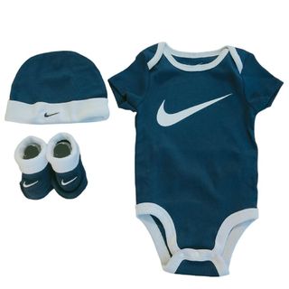 ナイキ(NIKE)の未使用品 NIKE ナイキ ベビー服 ロンパース 靴下 帽子 3点セット(ロンパース)