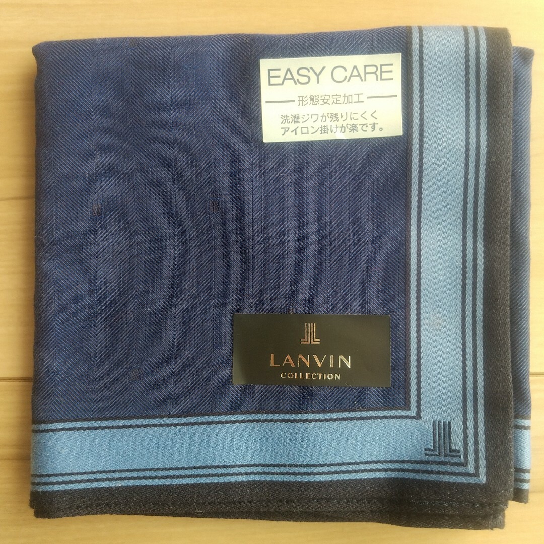 LANVIN(ランバン)の【新品】LANVIN ランバン ハンカチ 紺 ネイビー ビジネス メンズのファッション小物(ハンカチ/ポケットチーフ)の商品写真