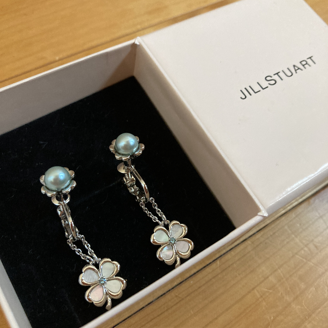 JILLSTUART(ジルスチュアート)のジルスチュアート　イヤリング レディースのアクセサリー(イヤリング)の商品写真