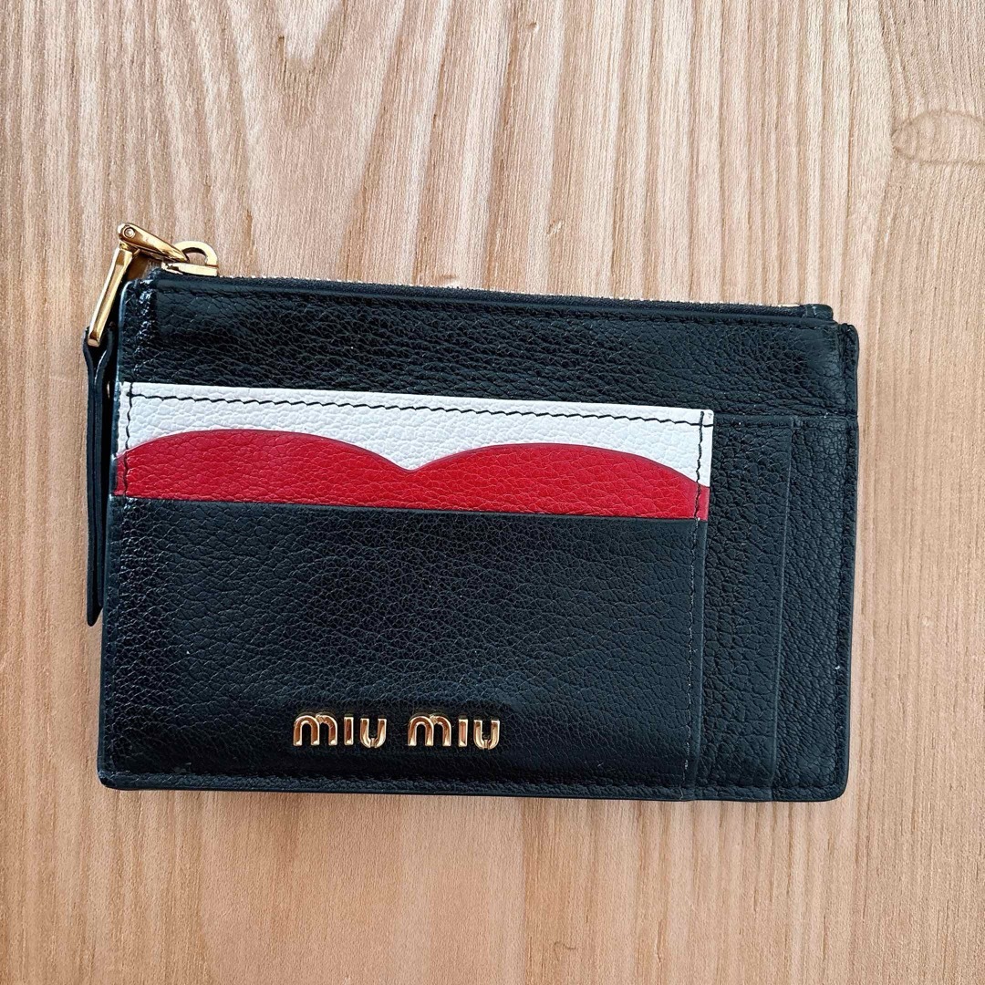 miumiu(ミュウミュウ)のmiumiu フラグメントケース レディースのファッション小物(コインケース)の商品写真