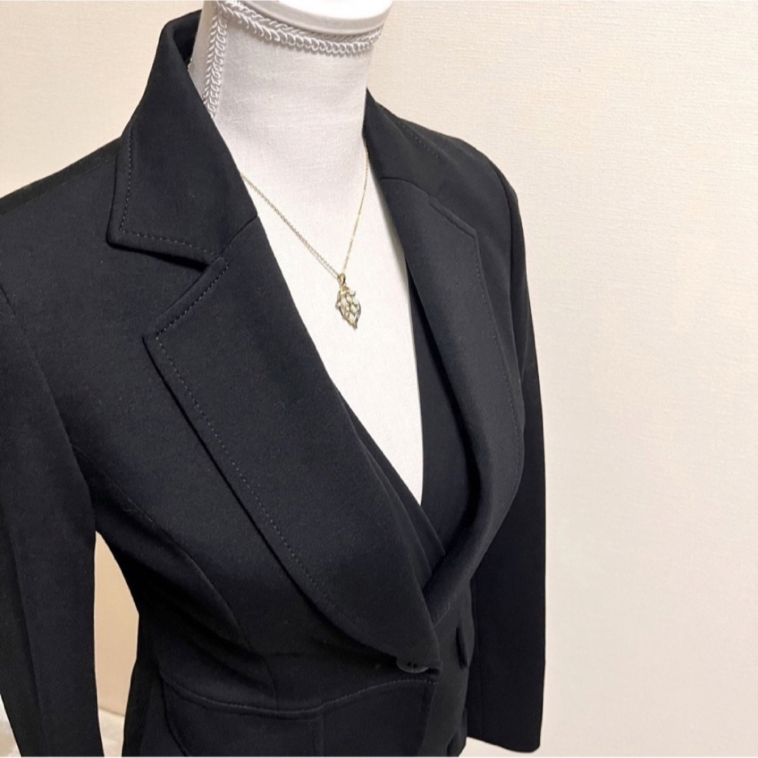 QUEENS COURT(クイーンズコート)のスタイル美人　Sスーツ ！クイーンズコート　ジャケット　BCBGワンピース　黒 レディースのフォーマル/ドレス(スーツ)の商品写真