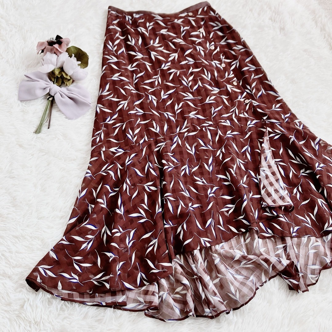 Noble(ノーブル)の極美品✨NOBLEノーブル　リーフプリントアシメロングスカート　マキシスカート レディースのスカート(ロングスカート)の商品写真