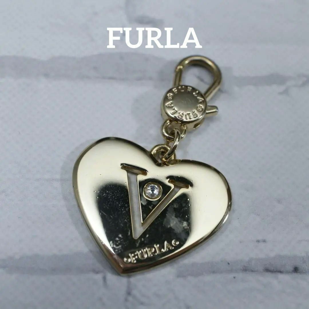 【匿名配送】FURLA フルラ キーホルダー ゴールド ハート V | フリマアプリ ラクマ