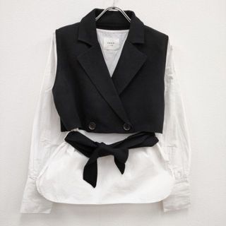 アメリヴィンテージ(Ameri VINTAGE)のAmeri VINTAGE MINI JACKET DOCKING SHIRTS ベルト付き ブラウス シャツ ブラック ホワイト レディース アメリヴィンテージ【中古】4-0221M♪(シャツ/ブラウス(長袖/七分))