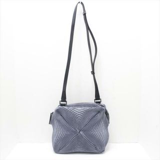 ISSEY MIYAKE(レザー ・ ショルダーバッグ)のフリマアイテム一覧 ISSEY MIYAKE(レザー ・ ショルダーバッグ)のフリマアイテム一覧