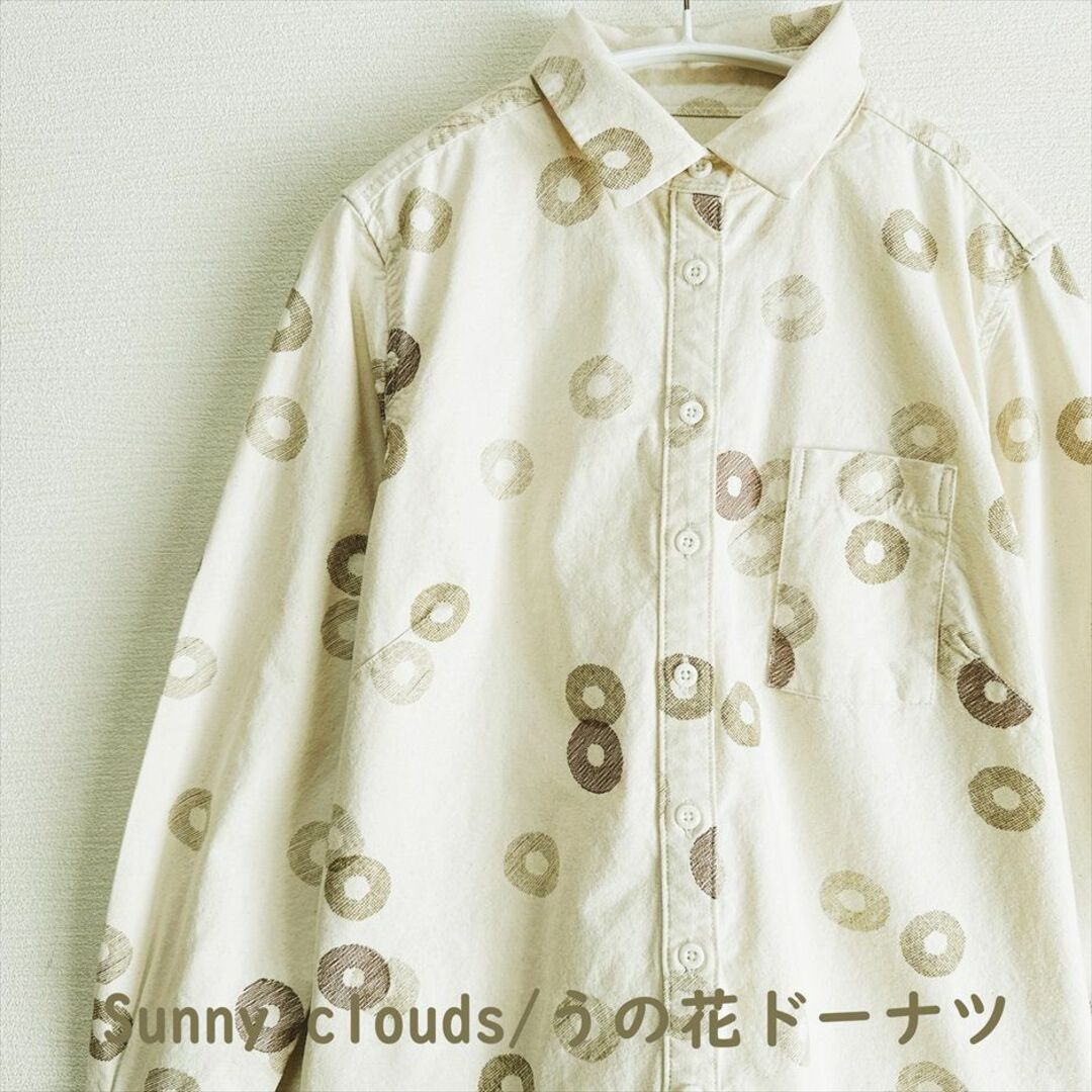 Sunny clouds（FELISSIMO）(サニークラウズ)の【Sunny clouds】伊勢神宮 豆腐庵山中 うの花どーなつ柄 シャツ レディースのトップス(シャツ/ブラウス(長袖/七分))の商品写真