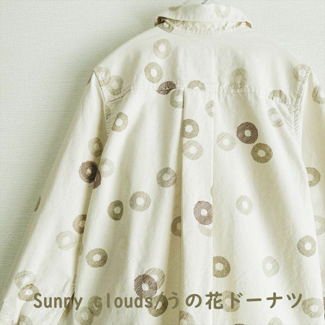 Sunny clouds（FELISSIMO）(サニークラウズ)の【Sunny clouds】伊勢神宮 豆腐庵山中 うの花どーなつ柄 シャツ レディースのトップス(シャツ/ブラウス(長袖/七分))の商品写真