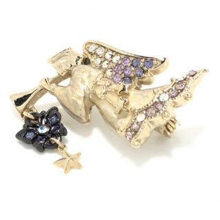 アナスイ(ANNA SUI)のANNA SUI(アナスイ) ブローチ - 金属素材×カラーストーン ゴールド×ライトパープル×マルチ 天使/バタフライ(蝶)(ブローチ/コサージュ)