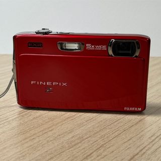 【中古品】FinePix Z FINEPIX Z900EXR RED(コンパクトデジタルカメラ)