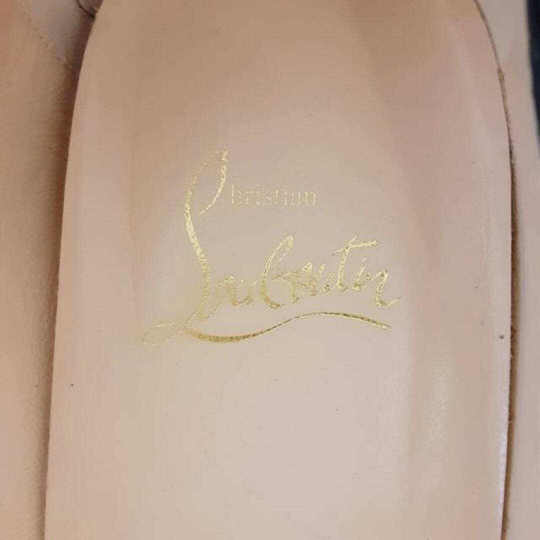 Christian Louboutin(クリスチャンルブタン)のCHRISTIAN LOUBOUTIN(クリスチャンルブタン) ローファー 37 レディース - 黒 タッセル レザー×エナメル（レザー） レディースの靴/シューズ(ローファー/革靴)の商品写真