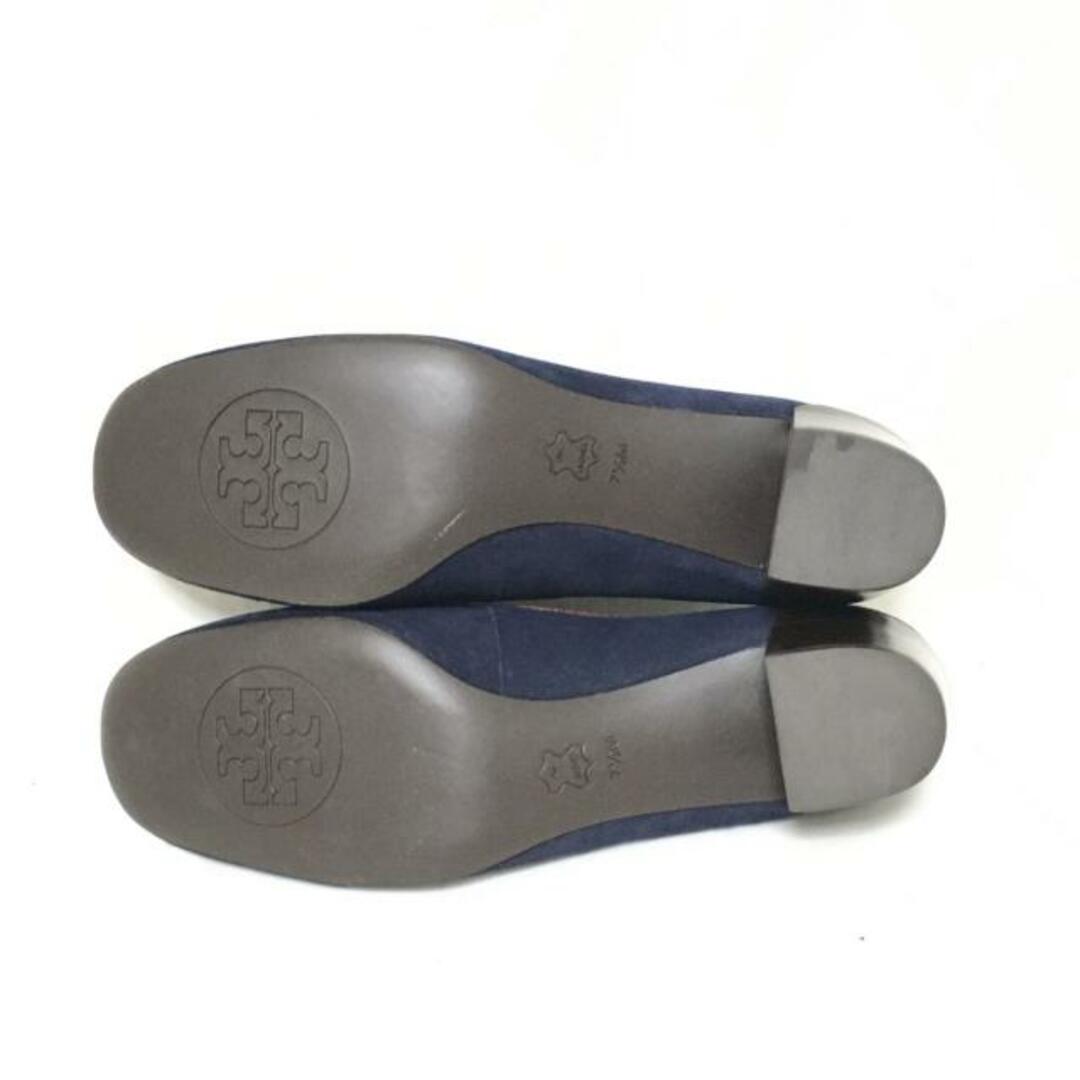 Tory Burch(トリーバーチ)のTORY BURCH(トリーバーチ) パンプス 7 1/2M レディース - ネイビー×ゴールド スエード×金属素材 レディースの靴/シューズ(ハイヒール/パンプス)の商品写真