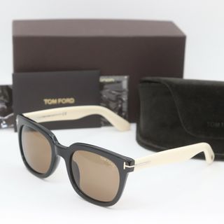 トムフォード(TOM FORD)のITDBWA1LBIS2 トムフォード 2カラー フレーム ウェリントン サングラス TF211 53□21 140 ユニセックス レディース メンズ(サングラス/メガネ)