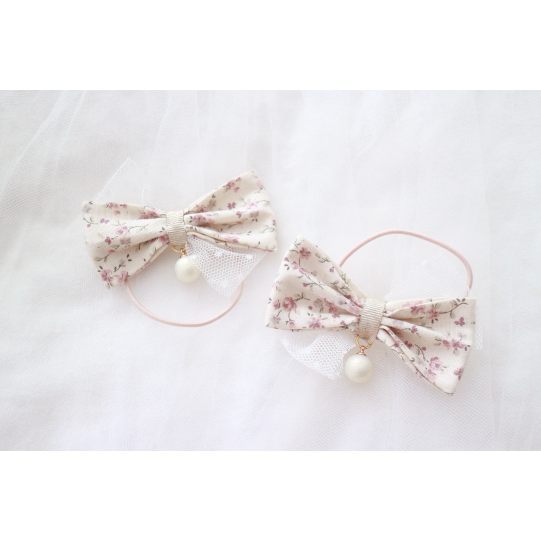 ヘアゴム リボン 花柄 ハンドメイドのキッズ/ベビー(ファッション雑貨)の商品写真