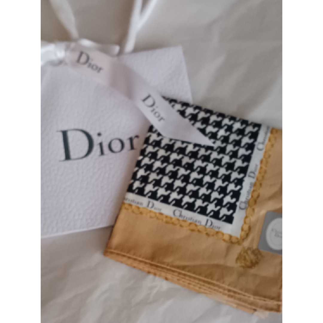 Christian Dior(クリスチャンディオール)のクリスチャンディオール Christian Dior ハンカチ 鐘紡 未開封 レディースのファッション小物(ハンカチ)の商品写真