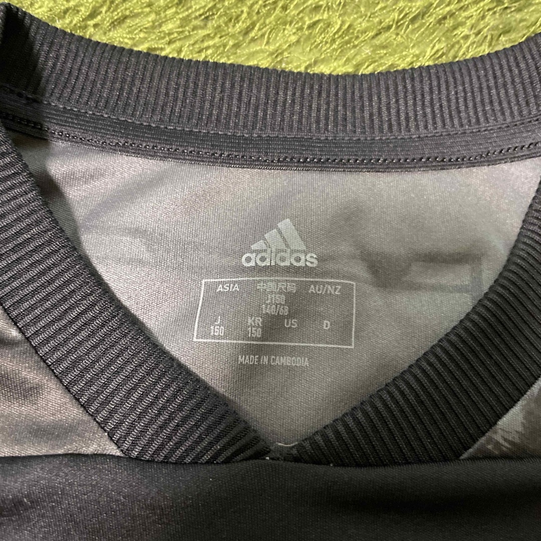 adidas(アディダス)の3/13まで限定値下げ！　adidas 150㎝　Tシャツ キッズ/ベビー/マタニティのキッズ服男の子用(90cm~)(Tシャツ/カットソー)の商品写真