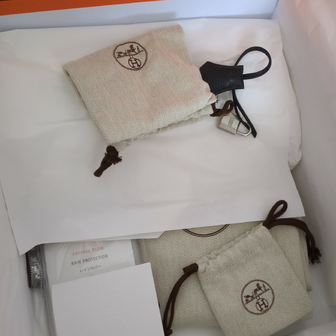 Hermes(エルメス)のHERMES　ケリー28 レディースのバッグ(ショルダーバッグ)の商品写真