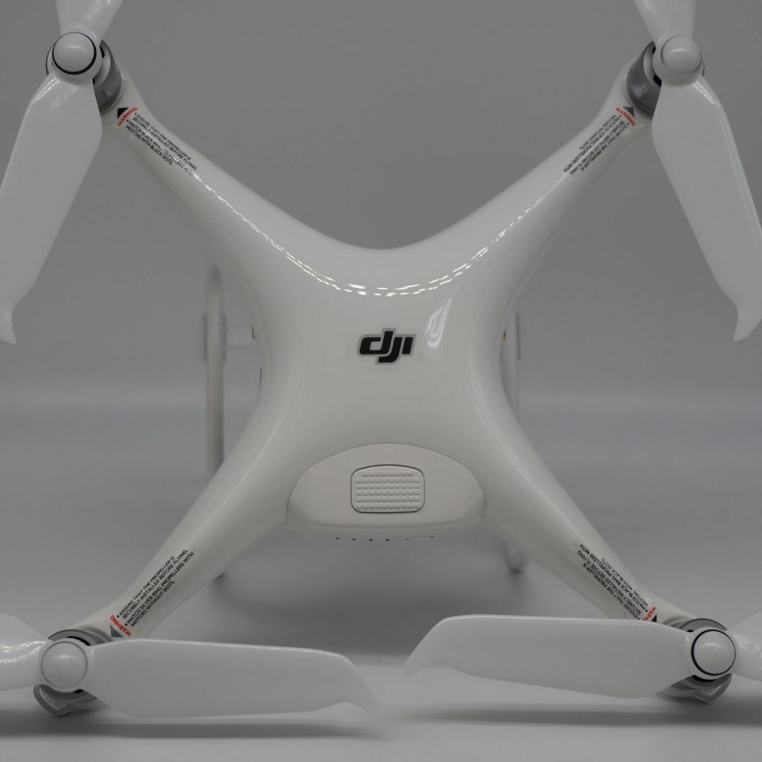□ほぼ新品□ DJI Phantom 4 Pro V2.0の通販 by テイクスカメラ □ほぼ新品□ DJI Phantom 4 Pro V2.0の通販 by テイクスカメラ