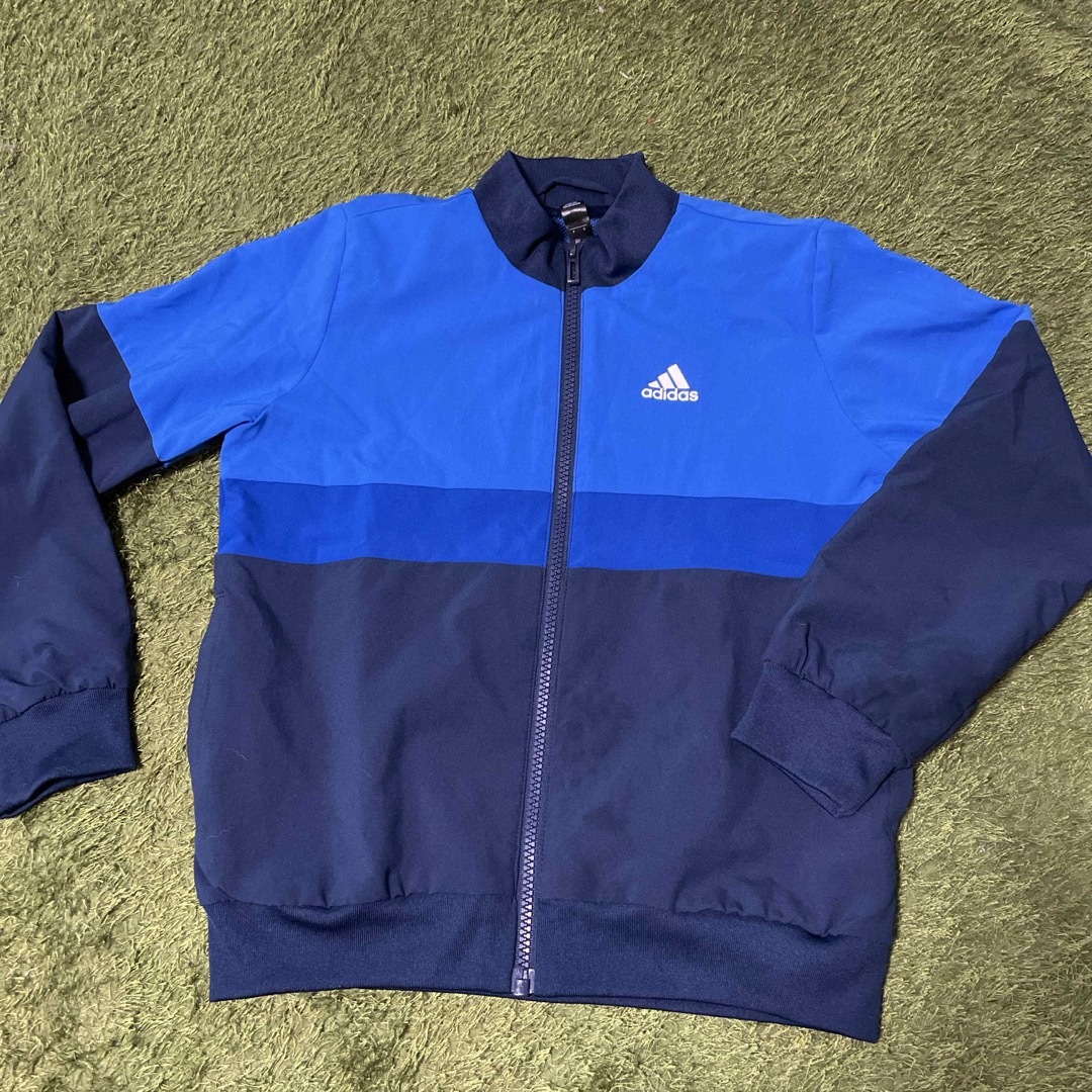 adidas(アディダス)のジャージ　美品 キッズ/ベビー/マタニティのキッズ服男の子用(90cm~)(ジャケット/上着)の商品写真