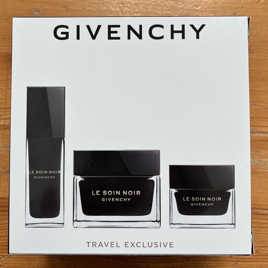 GIVENCHY(ジバンシィ)のソワン ノワール リチュアル セット　期間限定品 コスメ/美容のスキンケア/基礎化粧品(フェイスクリーム)の商品写真