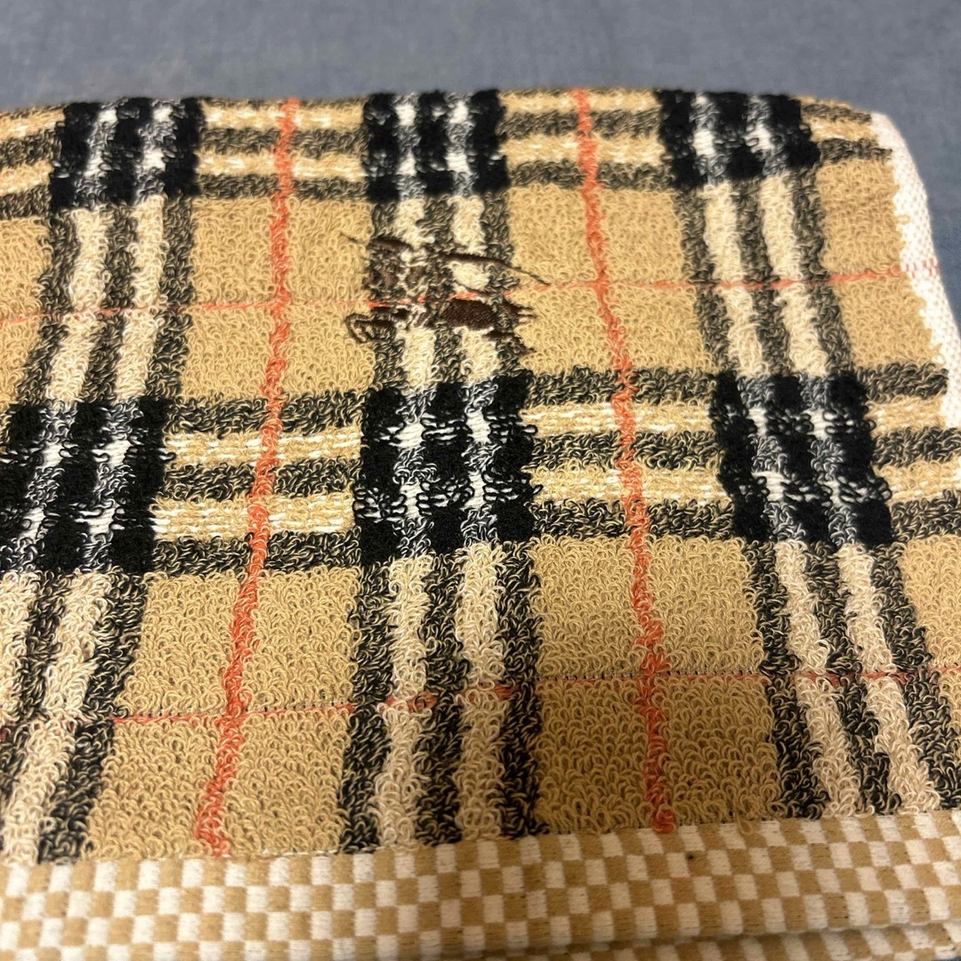 BURBERRY(バーバリー)の【未使用】バーバリー★ノバチェック フェイスタオル インテリア/住まい/日用品の日用品/生活雑貨/旅行(タオル/バス用品)の商品写真