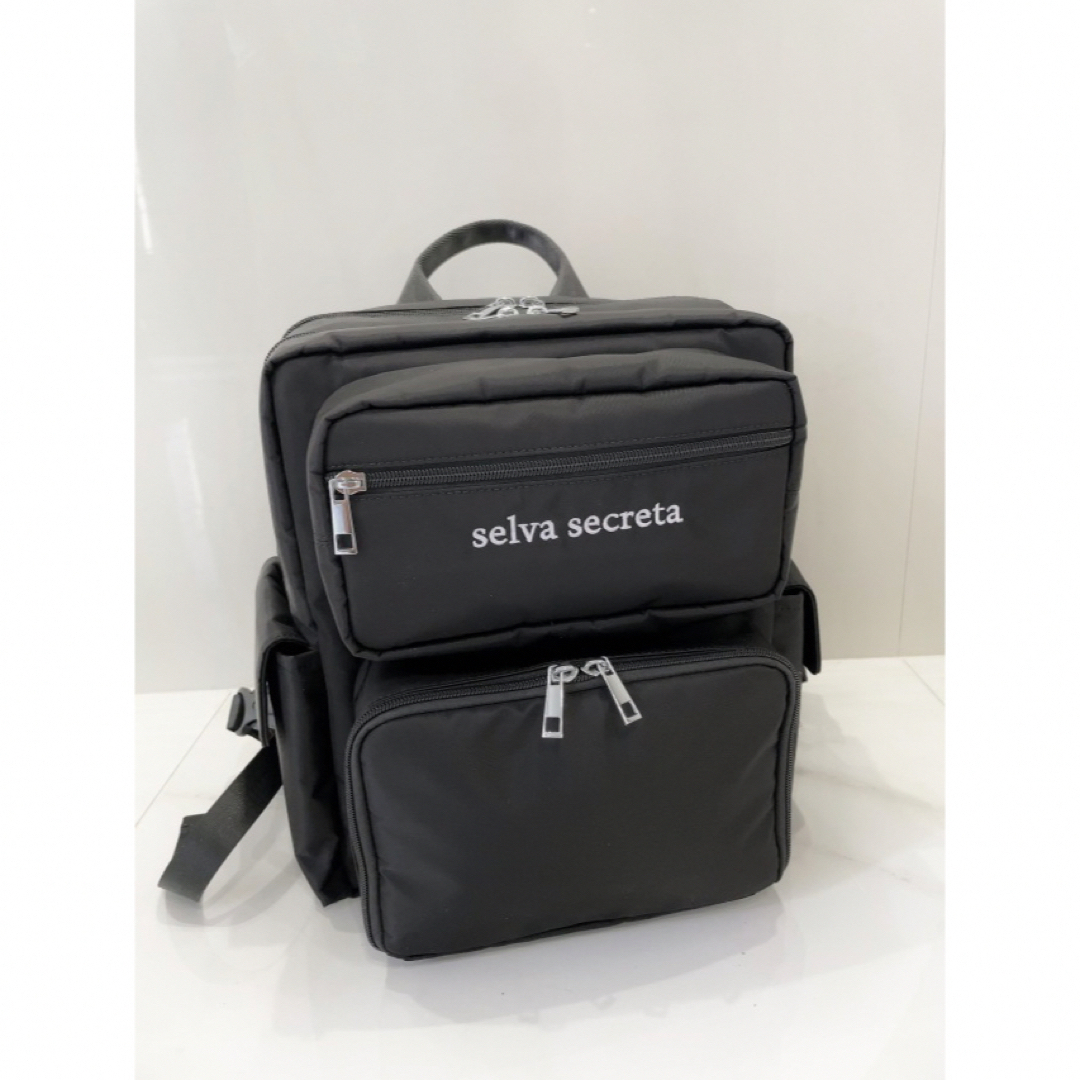 【selva secreta】Square RUCKSACK(black) キッズ/ベビー/マタニティのマタニティ(マザーズバッグ)の商品写真