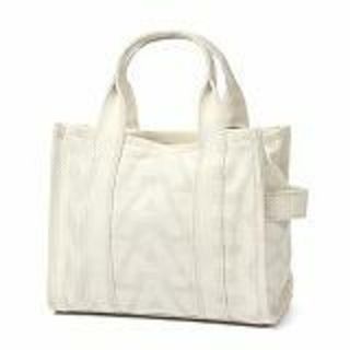 マークジェイコブス(MARC JACOBS)の【新品未使用】 MARC JACOBS マークジェイコブス ハンドバッグ THE OUTLINE MONOGRAM MINI TOTE BAG 2S3HTT011H04 【EGGSHELL/OPTIC WHITE】(ハンドバッグ)