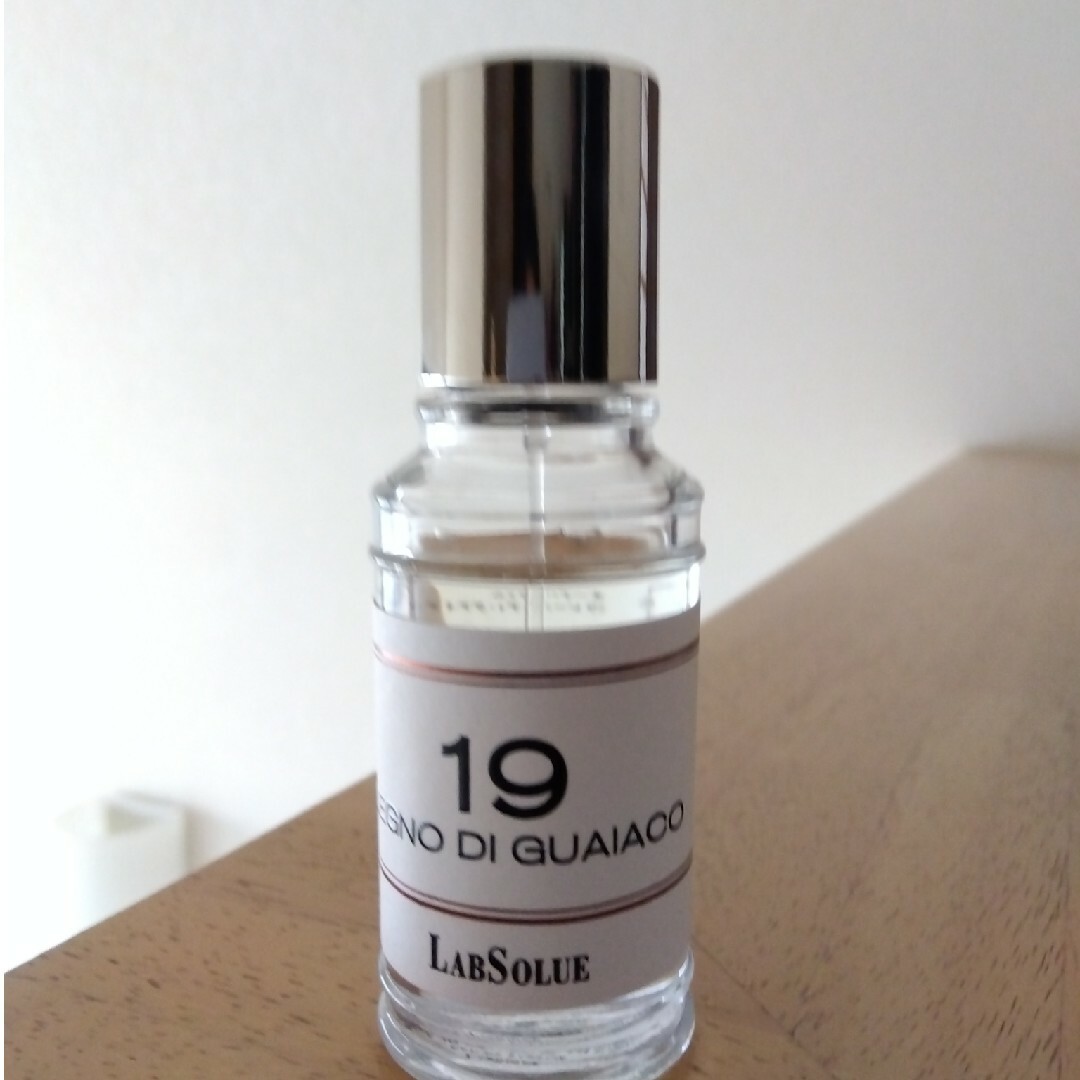 ラブソルー　19　Legno di Guaiaco コスメ/美容の香水(ユニセックス)の商品写真