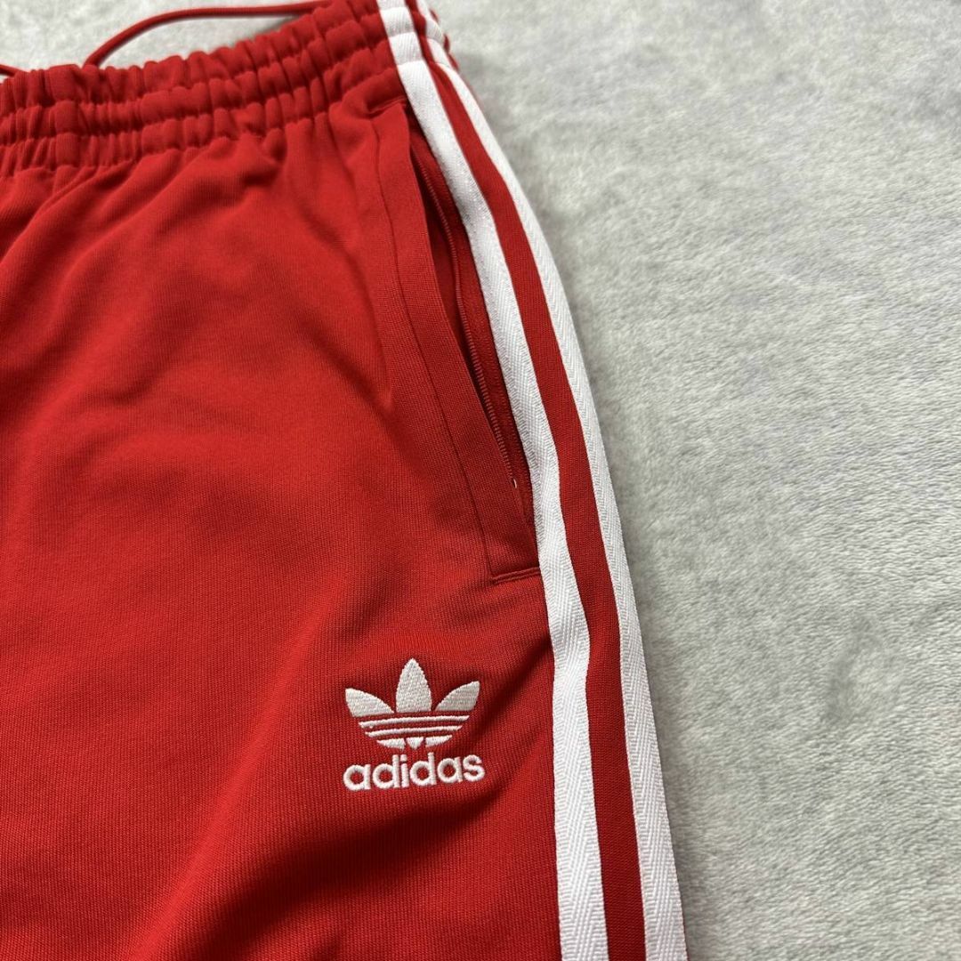 adidas(アディダス)の新品未使用 adidas Originals XLサイズ SST トラックスーツ メンズのパンツ(その他)の商品写真