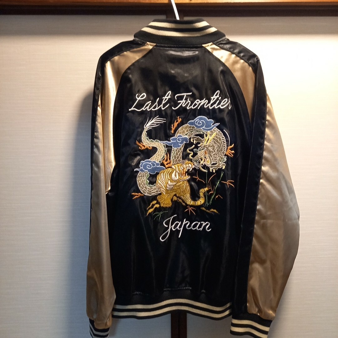 一心如鏡スカジャン黒金虎龍ロゴ刺繍L新品未使用 一心如鏡スカジャン黒金虎龍ロゴ刺繍L新品未使用