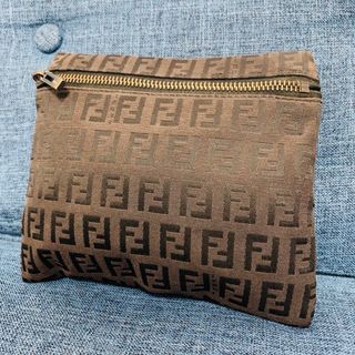 【美品】FENDI ポーチ ズッカ柄