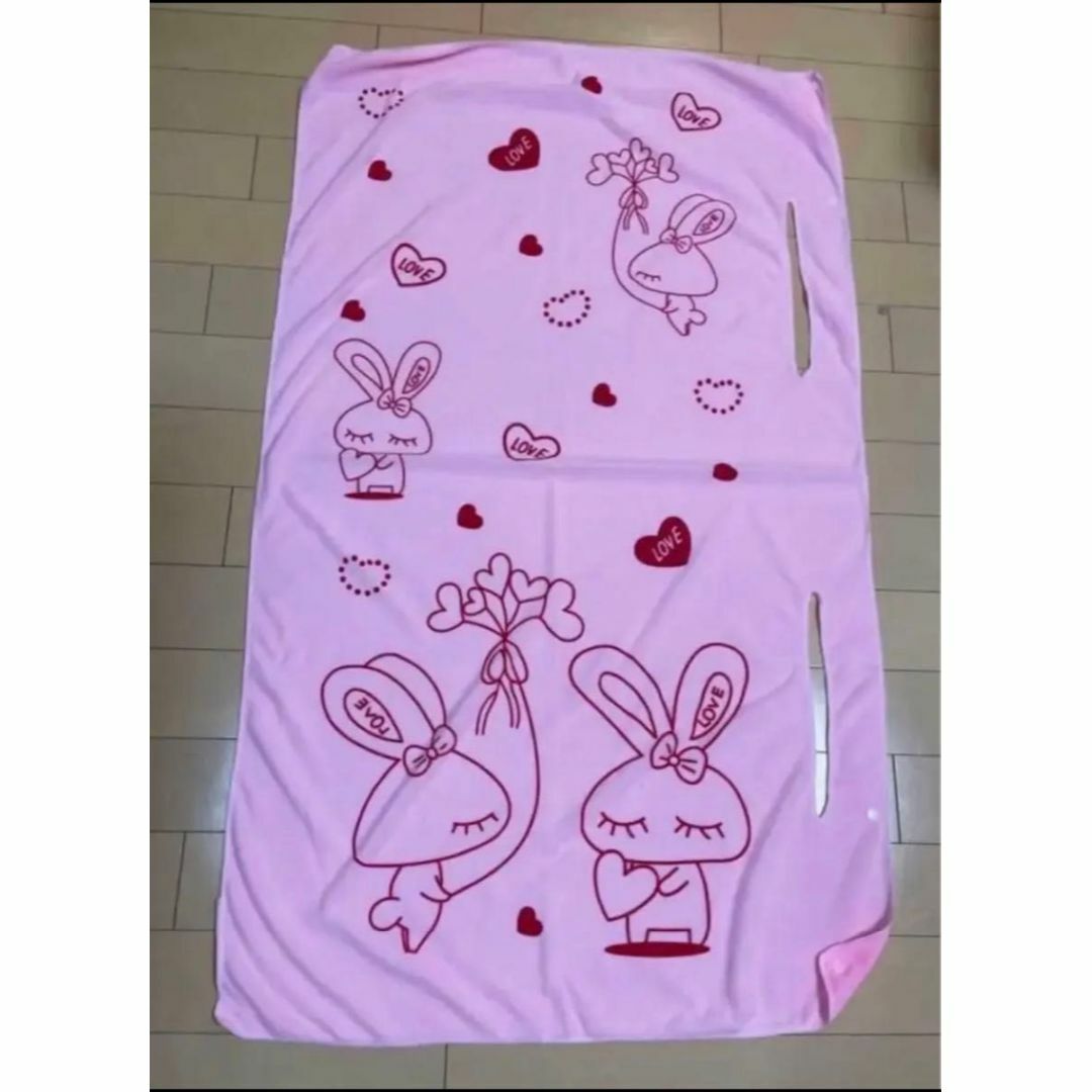 着るバスタオル ピンク バスローブ ルームウェア プール 風呂上がり ジム 海 レディースのルームウェア/パジャマ(その他)の商品写真