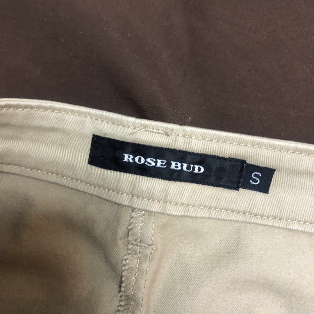 ROSE BUD(ローズバッド)のベージュ　膝丈スカート レディースのスカート(ひざ丈スカート)の商品写真