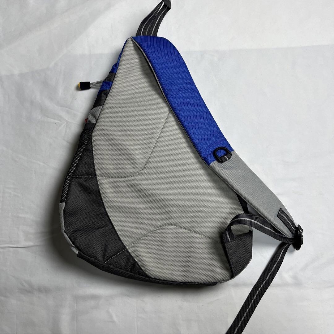 NIKE(ナイキ)のNIKE ナイキ　ワンショルダーバック　メッセンジャーバック　y2k テック メンズのバッグ(ショルダーバッグ)の商品写真