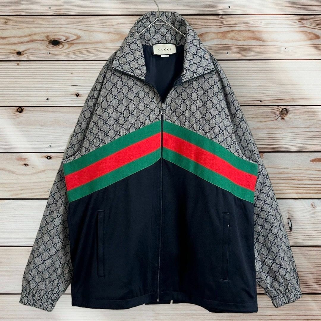 Gucci(グッチ)の☆極美品☆GUCCI テクニカルジャージ XLサイズ ユニセックス シェリー メンズのジャケット/アウター(ナイロンジャケット)の商品写真