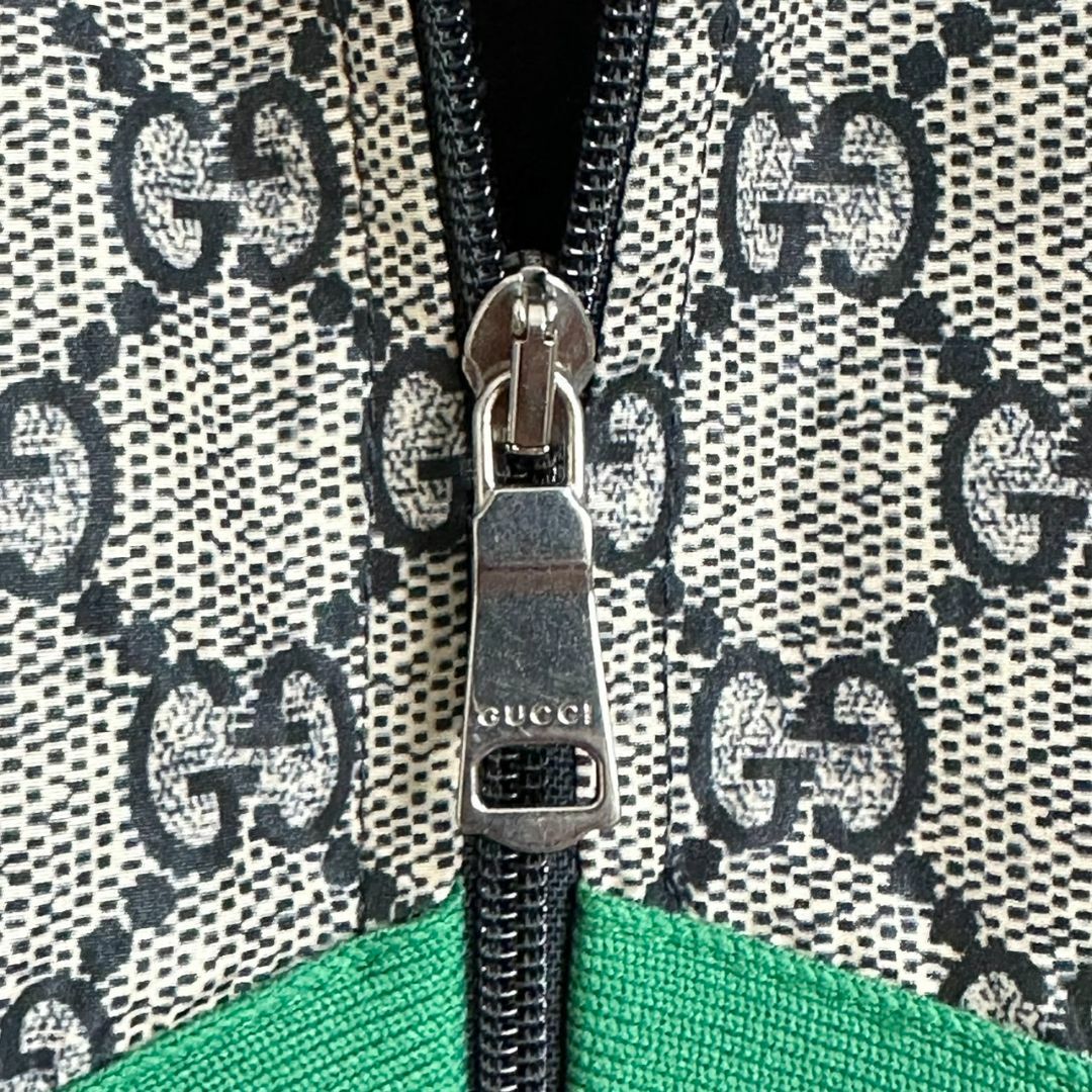 Gucci(グッチ)の☆極美品☆GUCCI テクニカルジャージ XLサイズ ユニセックス シェリー メンズのジャケット/アウター(ナイロンジャケット)の商品写真