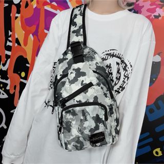 NieR Clothing - NieR 5POCKET軽量BODY BAG【迷彩】