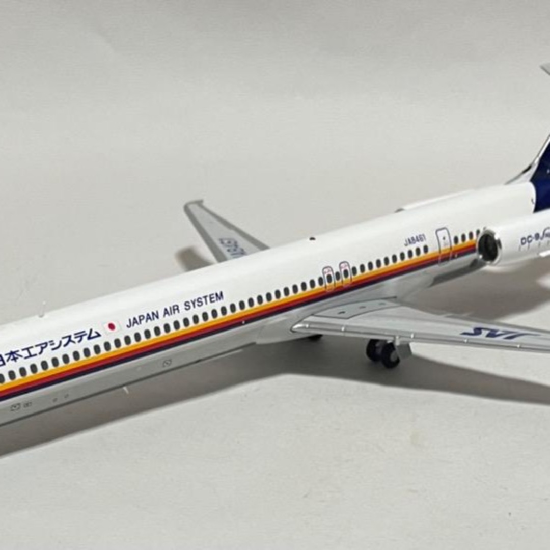 航空機 JAS MD-81 JA8464