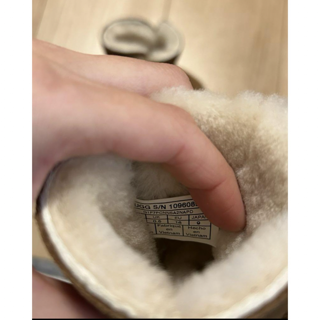 UGG(アグ)のベビームートンブーツ⭐︎UGG キッズ/ベビー/マタニティのベビー靴/シューズ(~14cm)(ブーツ)の商品写真